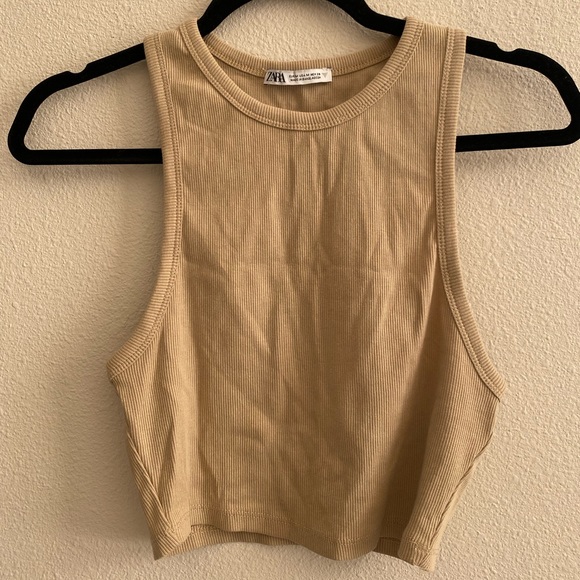 Crop top tank crop bundle New with tag, or in excellent condition - Picture 2 of 7